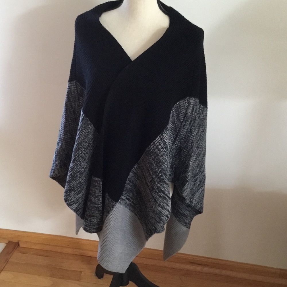 Women’s Ruana/Wrap